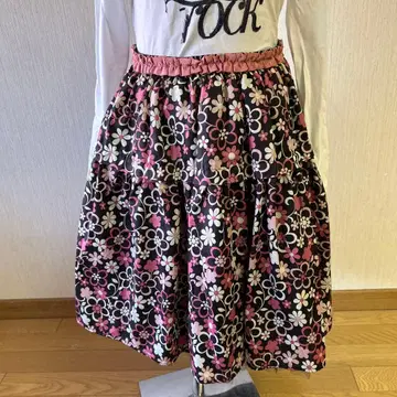 TOCCA 꽃무늬 플레어 스커트