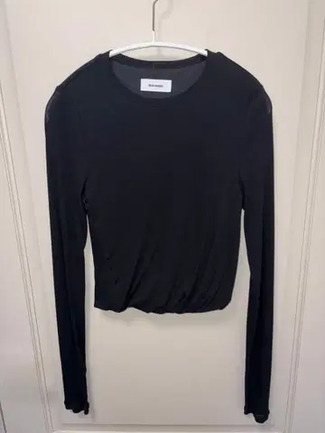 미스 로에 트위스트 상의