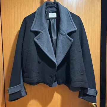 바이컬러 P 코트 숏 기장 HARE