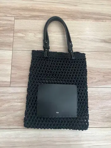 TOV 블랙 토트백 니트 디자인