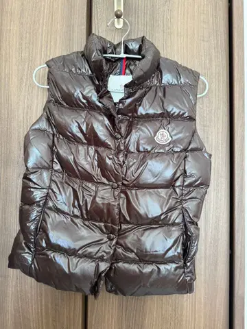 MONCLER 브라운 다운 베스트