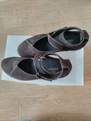 스웨이드 신발 archeLN