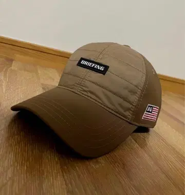 브리핑 골프 캡