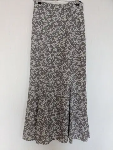 [ 새상품급 ] 디스코트 단색 꽃무늬 머메이드 스커트