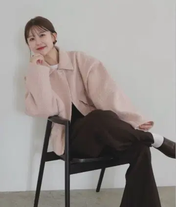 [ ayu x LIAN ] 스탠 칼라 컬 샤기 블루종