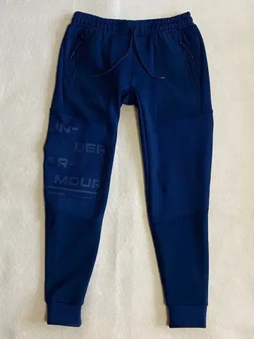 언더아머 하이브리드 니트 팬츠