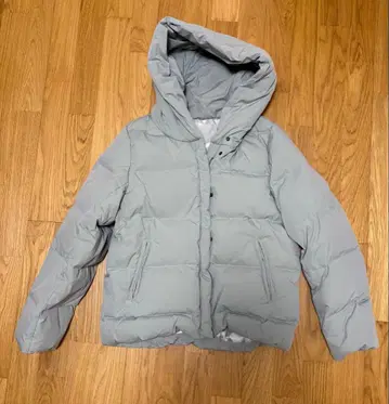 그레이 후드 부착 다운 자켓