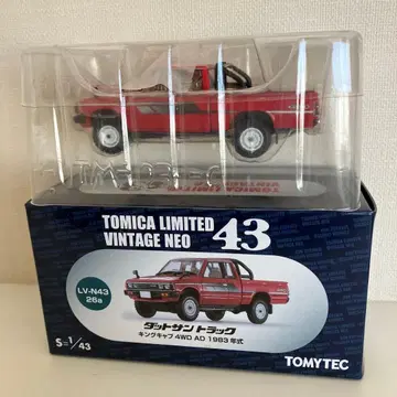 토미카 리미티드 빈티지 1/43 닷선 트럭