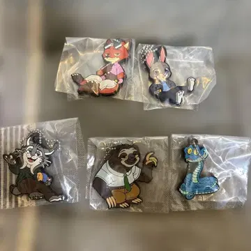 주토피아 2 가챠가챠 데포라바 키링 5개 세트