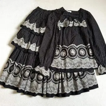 [ 컨디션 최상 ] 핑크하우스 셋업 스커트 프린트 블랙 단단