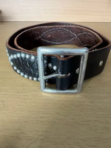 가죽 스터드 HTC 벨트