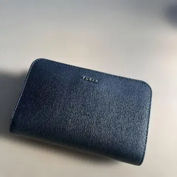 FURLA 블랙 이단 접이식 지갑