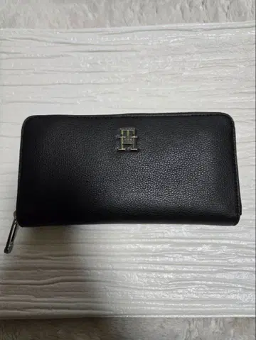 Tommy Hilfiger 블랙 장지갑