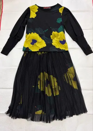 후리후 꽃무늬 샤샤 스커트 셋업