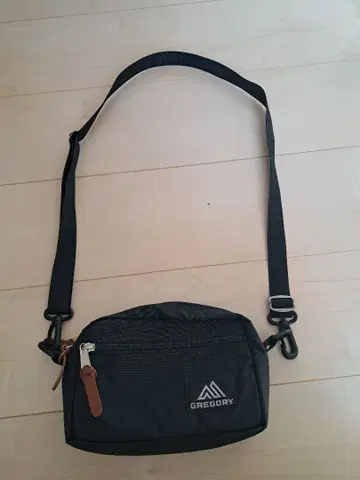 GREGORY 블랙 숄더백 S