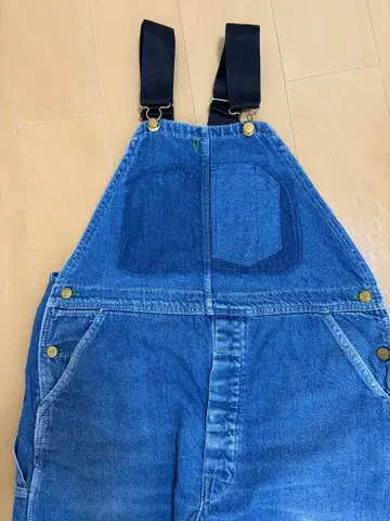 서니 사이드 업 오버롤