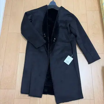 새상품 WCJ 페이크 무스탕 리버서블 코트 블랙