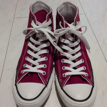 컨버스 빨간색 하이컷 스니커즈
