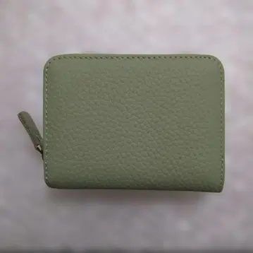 라이트 그린 계통 접이식 지갑 안티스키밍 미사용 새상품