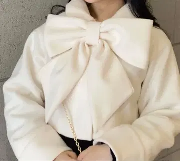 안미르 빅 리본 숏코트