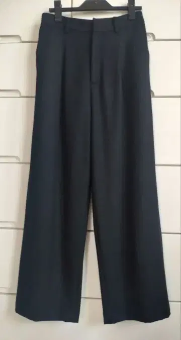 슬로브 이에나 울 와이드 스트레이트 팬츠