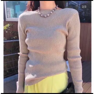 [ 미사용 새상품 ] STUNNING LURE 백 U넥 니트 풀오버