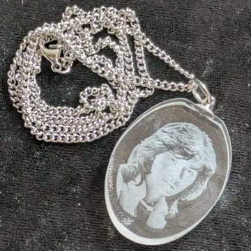 [ 사이죠 히데키 ] 크리스탈 목걸이