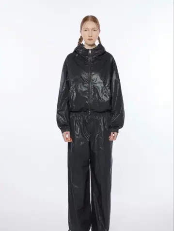 PIPPET Light Hoodie Wind Breaker Jumper