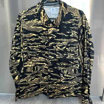 알 뉴 볼드 밀리터리 자켓