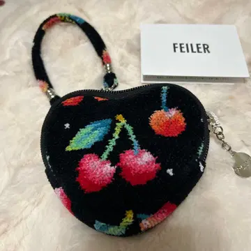 러브러리 바이 페이러 체리 도트 하트형 파우치