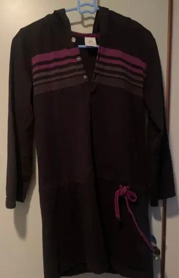 adidas 후드 부착 원피스 블랙 보라색