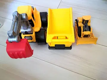 옐로우 컬러 작업 차량 세트