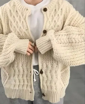 새상품 미사용품 스웨터 가디건