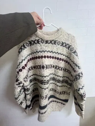 울 100% 긴팔 스웨터 크림색 스트라이프