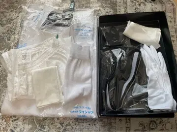 화이트 포멀 셔츠 장갑 넥타이 세트 프리마카라