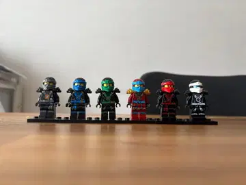 100% 정품 레고 닌자고 미니 피규어 6체 세트