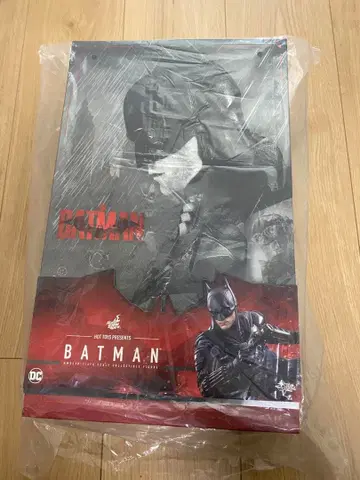 [ 미개봉 새상품 ] Hot Toys THE BATMAN 배트맨