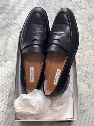 오데트 데 오딜 블랙 로퍼