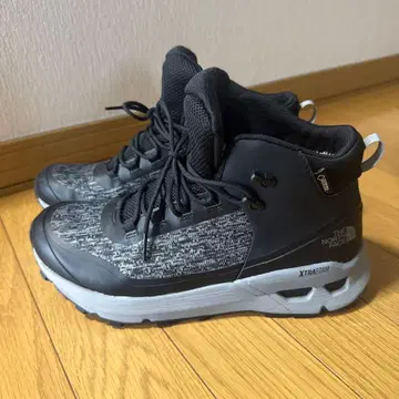 THE NORTH FACE XTRAFOM 등산화 블랙/그레이