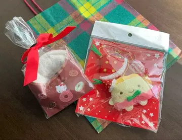 [새상품] 헬로키티 손수건 타월 한나리두부*크리스마스 오너먼트 참