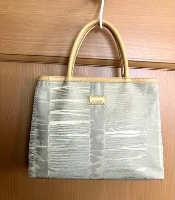 새상품 보관 짐 톰슨 백