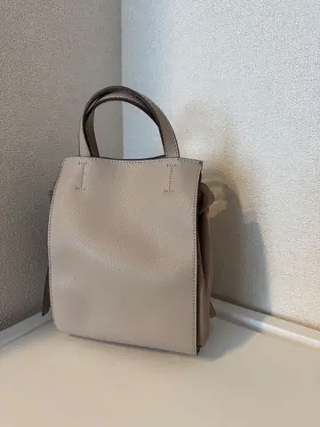 베이지 미니백 대용량 숄더 스트랩 포함