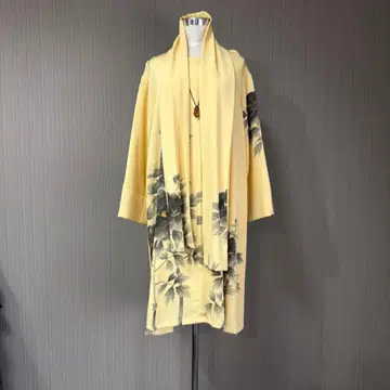 손글씨로 그린 모란이 시선을 사로잡는 한 장!