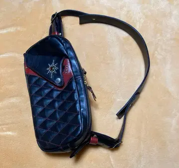 플랫 헤드 바디 백