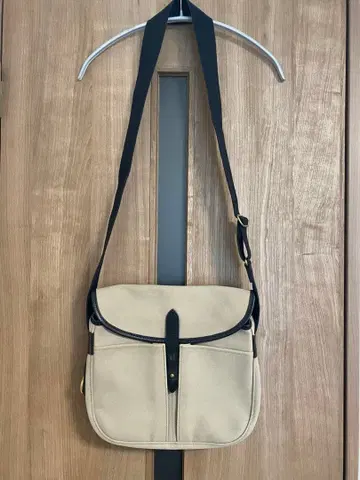 브래디 숄더백 캔버스 가죽