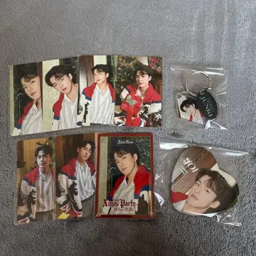 JO1 코노 준키 크리스마스 팝업 트레이딩 카드 캔뱃지 키링 세트