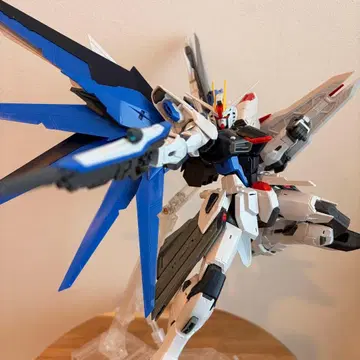 MG 프리덤 건담 Ver.2.0 기본 조립