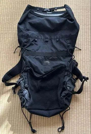 Resistant x bored 별주 메신저 백팩