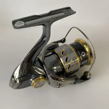 새상품 레어 스텔라 2500HGS 스피닝 릴 블랙/골드