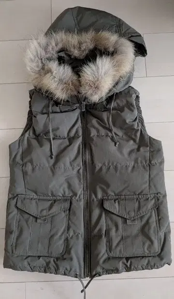 새상품급*PLST 플라스테 성숙/러블리* 다운 베스트 후드 부착*카키*